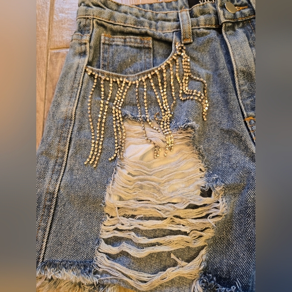 Vici Rhinestone Trim Distressed Shorts, S - Picture 5 of 9